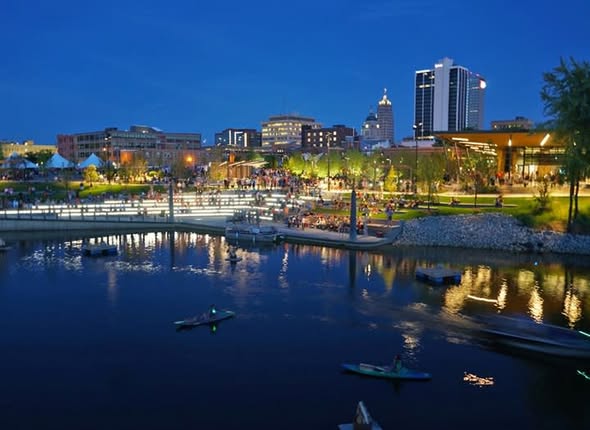 Promenade Park at night